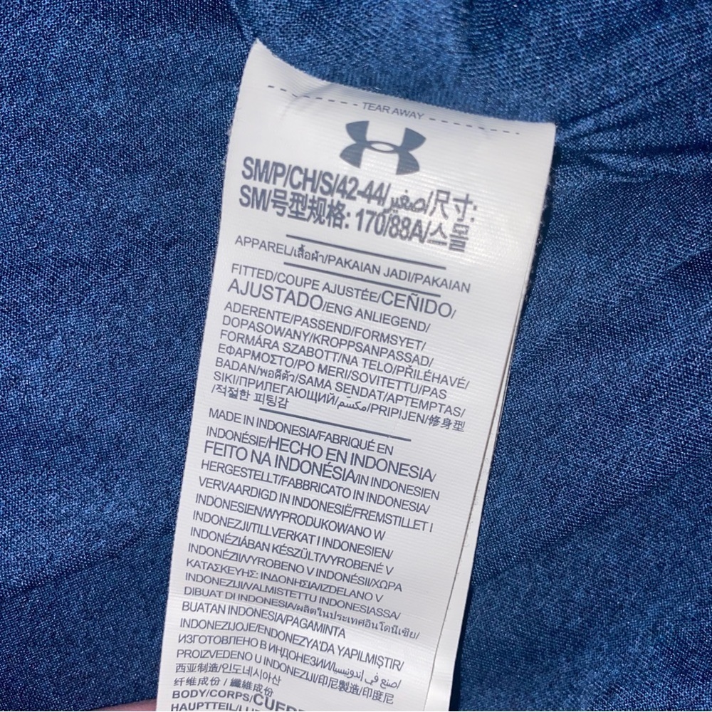Under Armour Gore Windstopper Navy and White Hooded Jacket Women’s Size Small - Picture 11 of 13